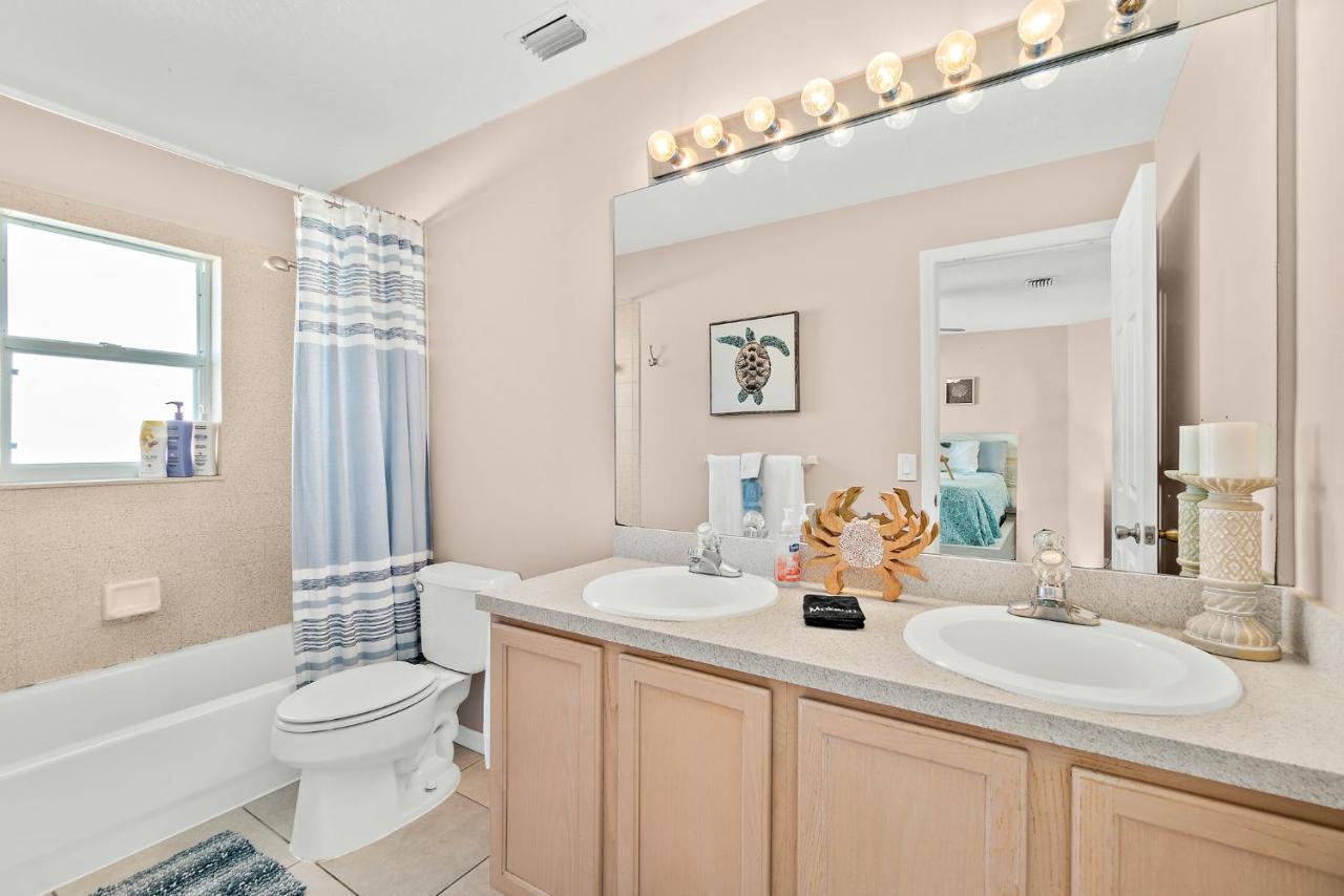 מלבורן Sunset Serenity - 3Br Beach Townhome With Outdoor Patio - New Hot Tub, Steps To Ocean Fun! מראה חיצוני תמונה